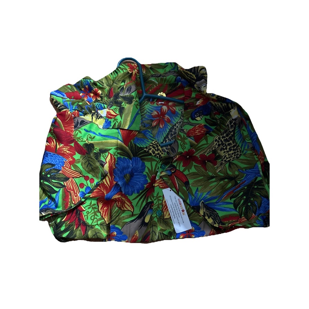 Hawaiian Shirt Men's M Multicolor Giraffe Flamingo Short Sleeve Red Star New - Picture 5 of 5